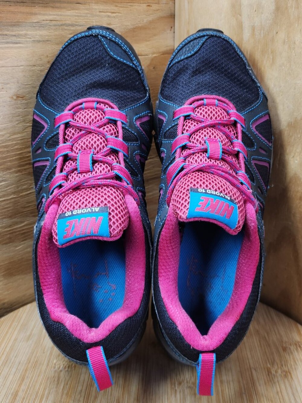 Nike Alvord 10 Womens Gray Trail Running Shoes Sneakers Size 9 - Picture 7 of 10